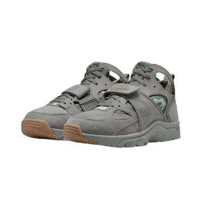 Corteiz x Nike Huarache gully grey