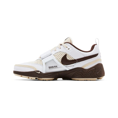 Travis Scott x Nike Zoom Field Jaxx "Light Chocolate"