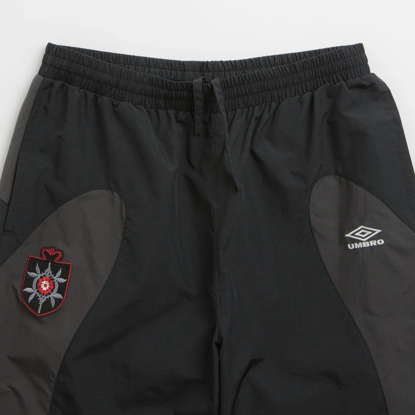 Umbro Rose Crest Track-Pants Black/Dark Grey