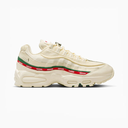 Nike Air Max 95 x Undefeated Sail